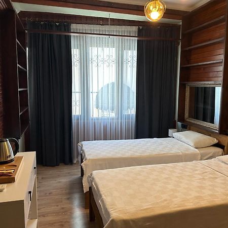 Bed and Breakfast La Casa Carina à Antalya Extérieur photo