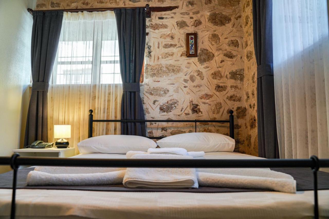 Bed and Breakfast La Casa Carina à Antalya Extérieur photo