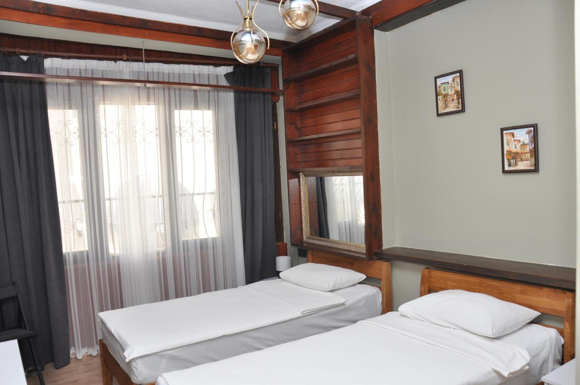 Bed and Breakfast La Casa Carina à Antalya Extérieur photo