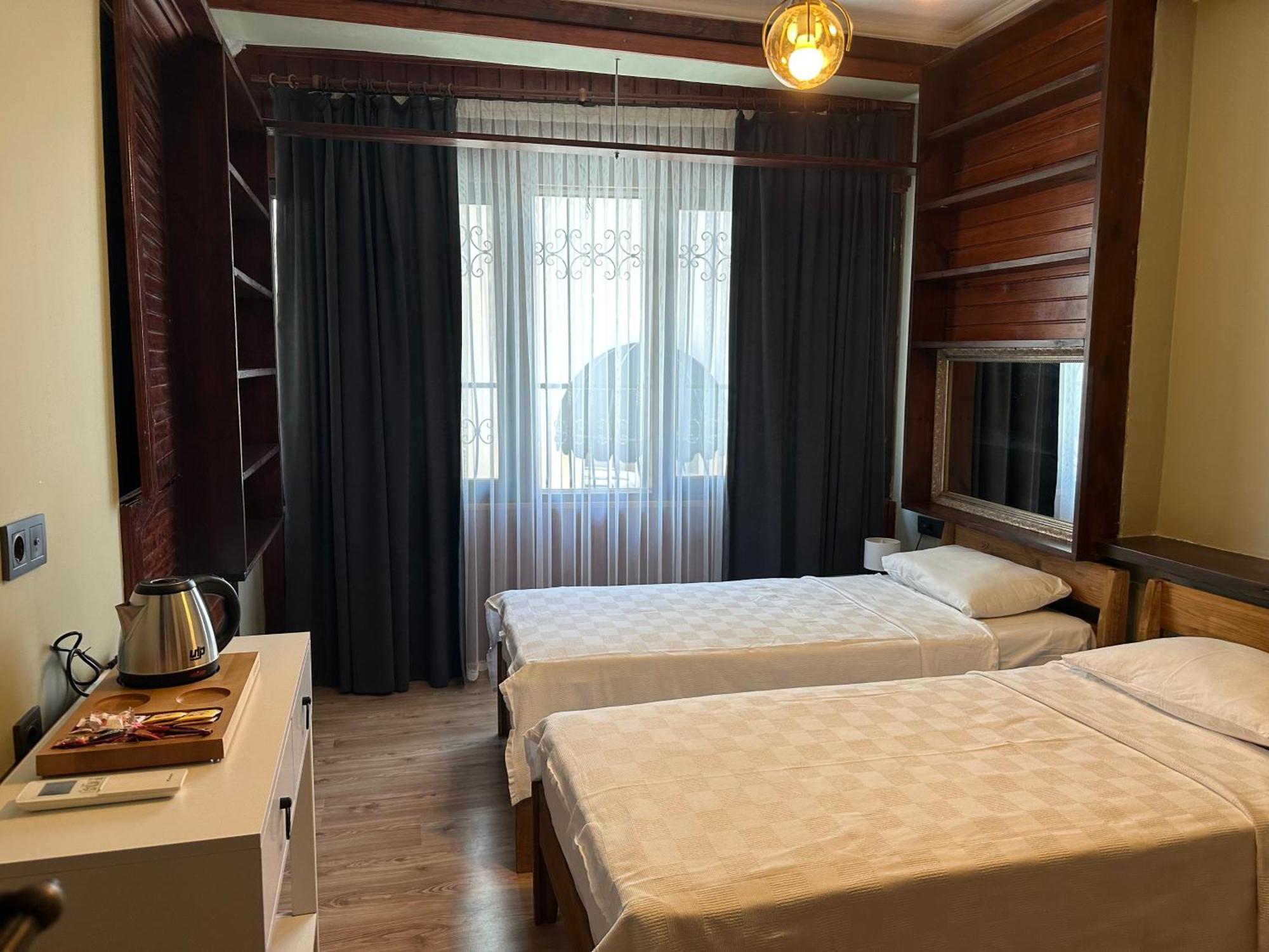 Bed and Breakfast La Casa Carina à Antalya Extérieur photo